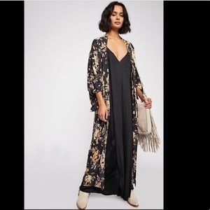 Found 🥰 Spell & Gypsy Sweet Jane Kimono
